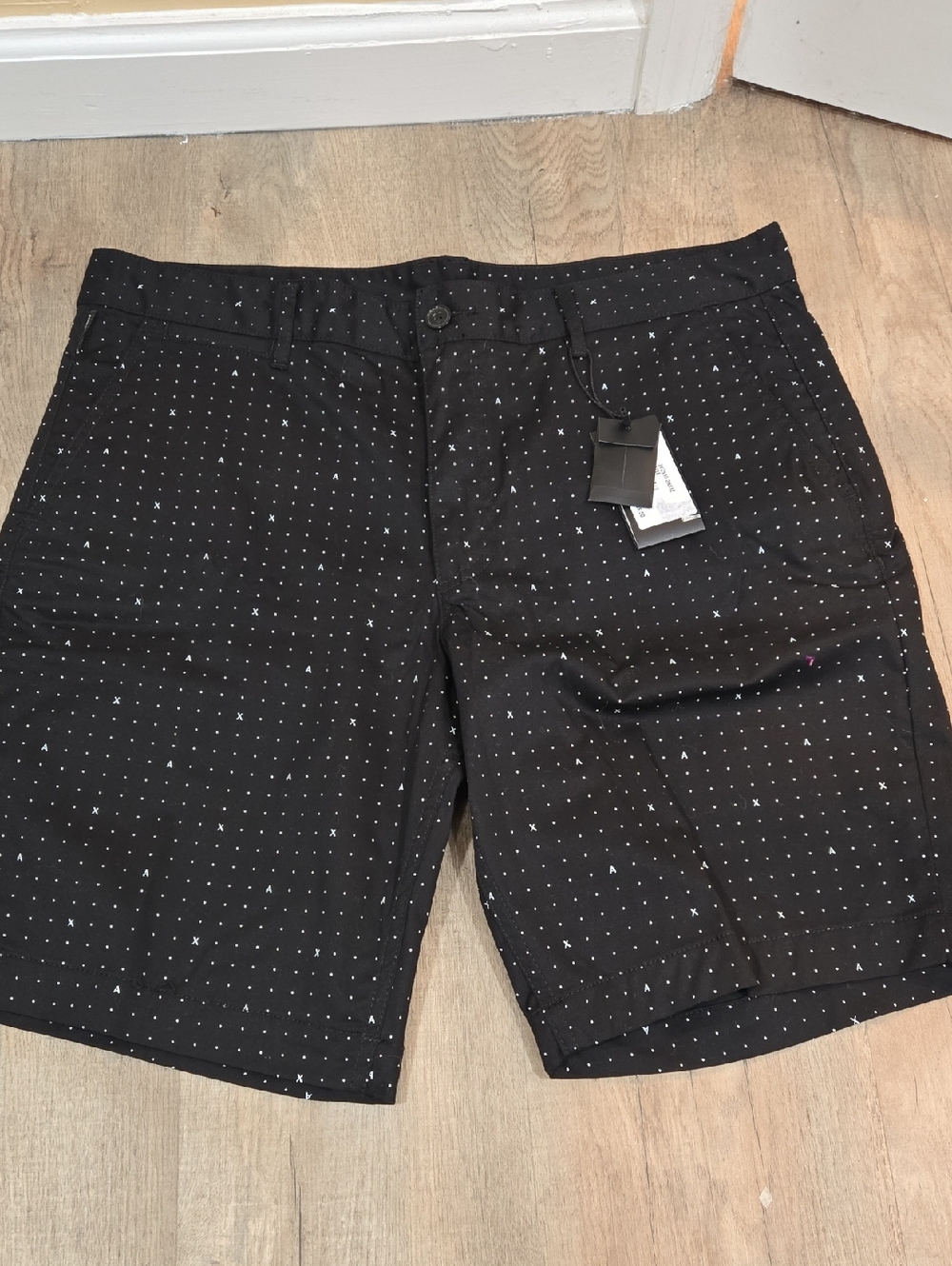 NWT! MENS A/X Armani Exchange Black Flat Front Shorts